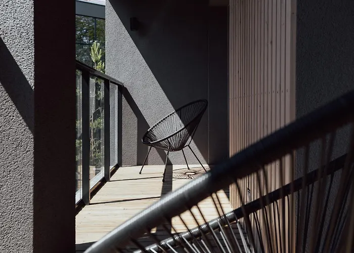 Hill Garden Residense * פלאנגה